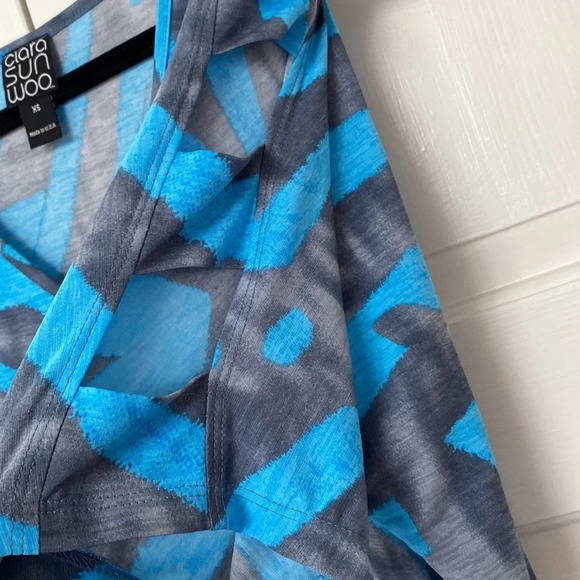 Clara Sun Woo Printed Blue Gray Cold Shoulder Open Cutout Shoulders Blouse Zebra - Picture 4 of 8